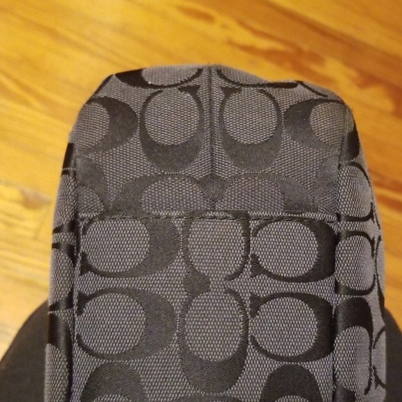 Coach purse - Picture 7 of 7